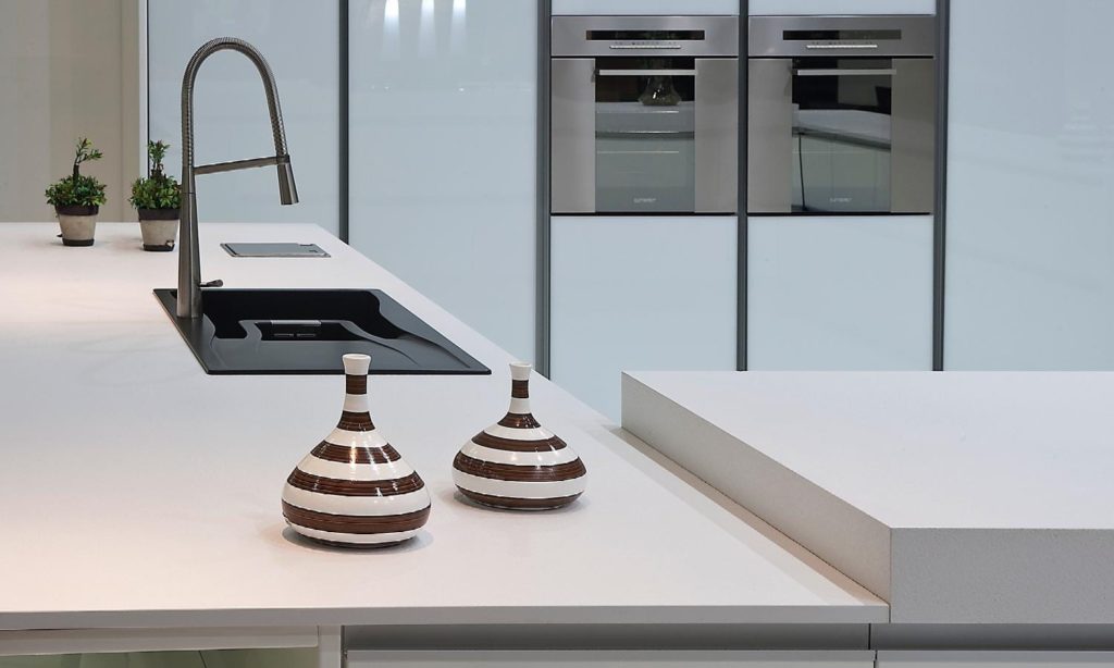 silestone-quartz-kitchen-cocina-blanco-zeus-volcano-texture-03