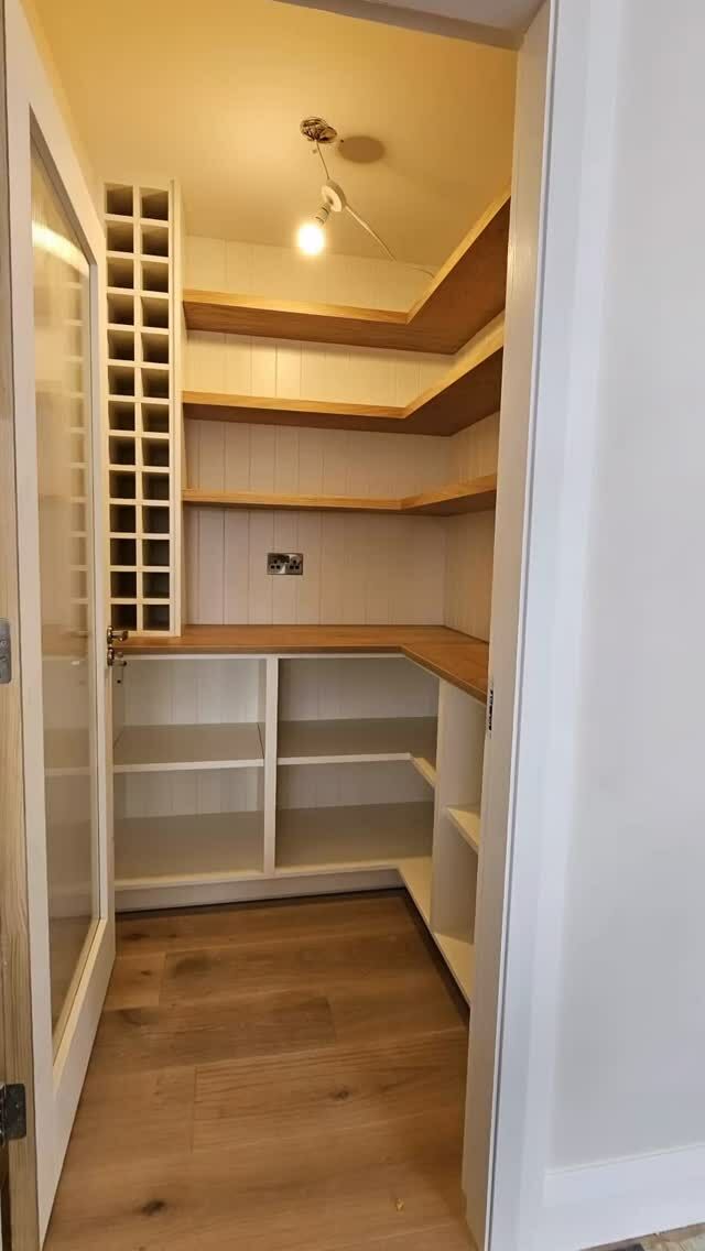 Love this small pantry behind a glass house door. #modernkitchen #pantry #pantyorganizer #kitchenpantry #kitchenpantryideas #kitchendesign #pantryinspiration
